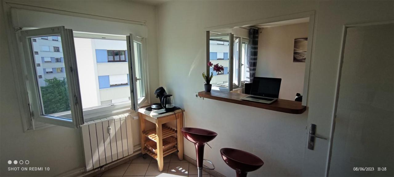 F1Bis Agreable A La Mairie Apartment ลิมอจส์ ภายนอก รูปภาพ